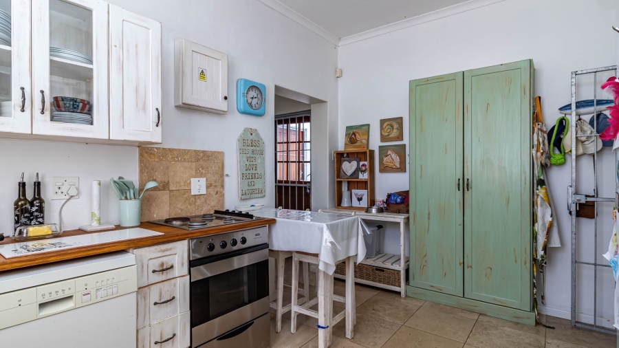 4 Bedroom Property for Sale in Kleinmond Western Cape